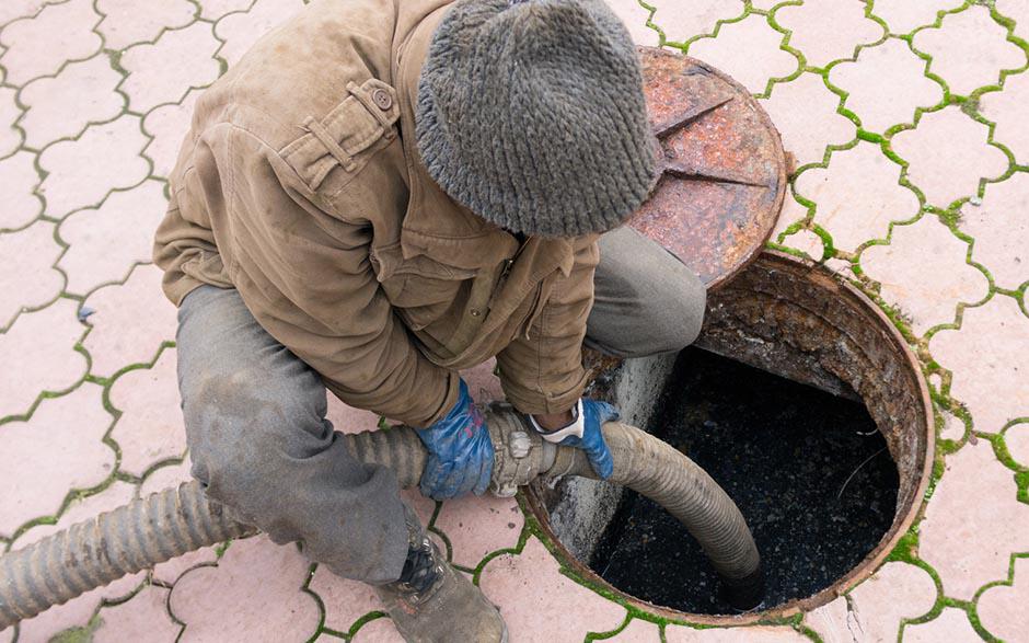 comment déboucher une canalisation Paris 4