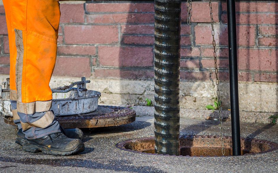 comment déboucher une canalisation Paris 4